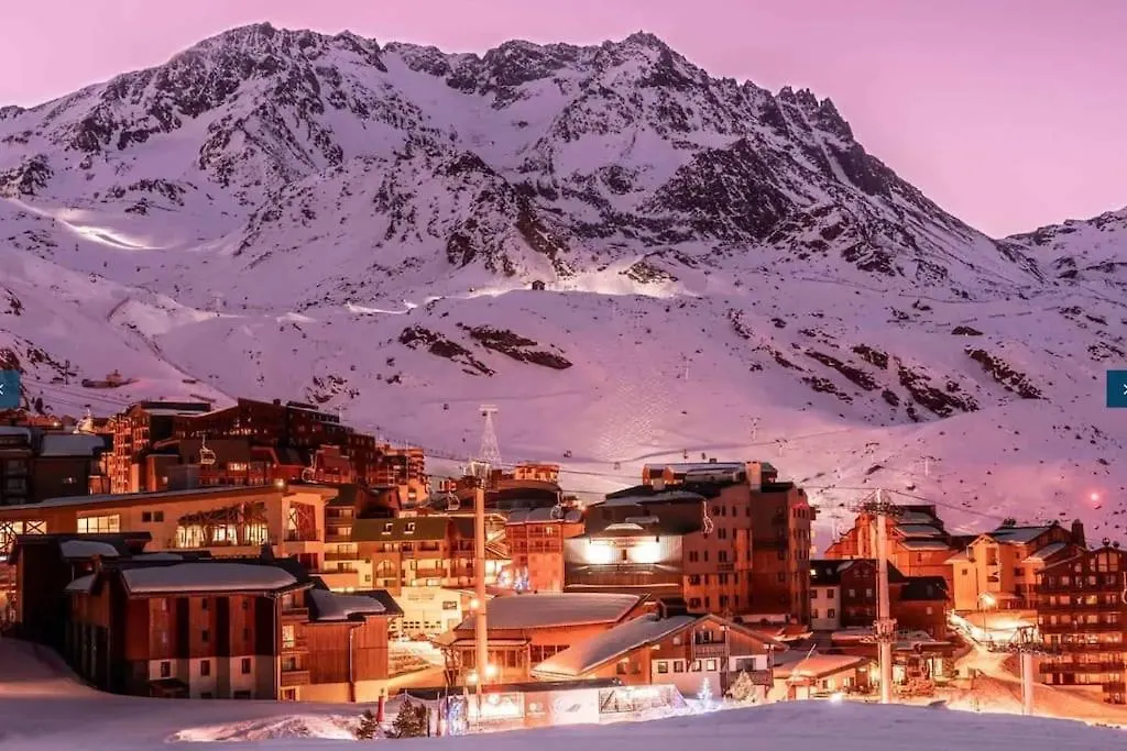 Val Tho - New - Ski In - Near Slalom Val Thorens 0*,  France