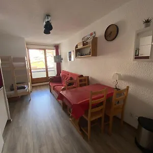 T2 Montagne En Etage Eleve. Apartment